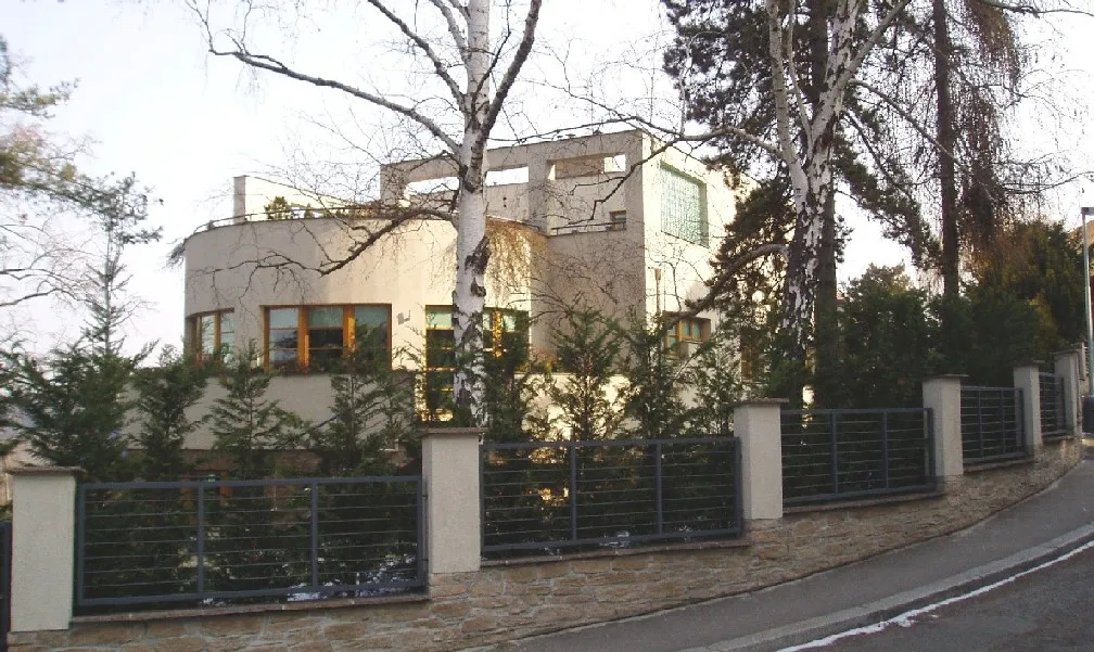 Vila Hugo